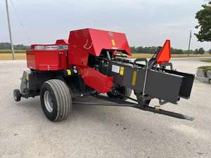 Meilleure performance Massey Ferguson 1842S Petite presse à balles carrée pour la récolte de céréales, de maïs, de blé, de riz, d'arachides et de pommes de terre - Product Image 6