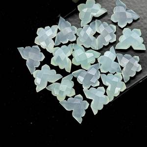 Aqua Calcedonia mariposa tallada piedra preciosa cuentas sueltas mariposa de cristal Natural tallado a mano para la fabricación de joyas collar - Product Image 1