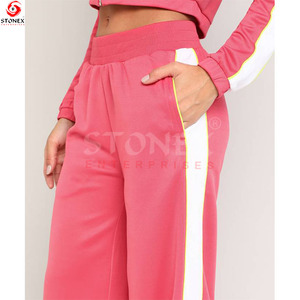 2023 dernière conception vente chaude femmes survêtements d'hiver toile tissu bas prix fournisseur du Pakistan - Product Image 5