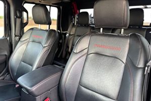 Jeep Grand Cherokee 2021 Usado, Volante a la Izquierda, 4x4 - Product Image 4