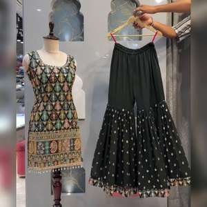 La última ropa de boda de diseñador pesado Faux Georgette Thread con bordado de secuencia Top de trabajo y Sharara Palazzo con Dupatta - Product Image 1