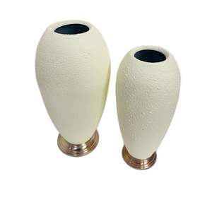 Juego de florero de hierro hecho a mano elegante y moderno, Base dorada marfil texturizada para exhibición de flores con estilo, decoración para sala de estar y dormitorio - Product Image 3