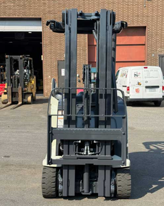 Chariot élévateur électrique à conducteur debout 2019 Crowns RC5525-30 avec capacité de 3000 lb - Product Image 4