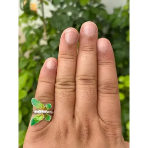 Anillo de Mariposa Esmaltado en Plata 925 Chapado en Oro Rosa, Anillo Ajustable con Incrustaciones de Acero Inoxidable, Anillo Abierto Moderno para Regalo - Product Image 4