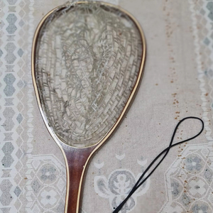 ตาข่ายจับปลาเทราท์ทำจากไม้คุณภาพสูงตาข่ายจับปลาเทราท์ตาข่ายไม้ชั้นสูงพร้อมตาข่ายลึกและปรับแต่งโลโก้ได้ - Product Image 1