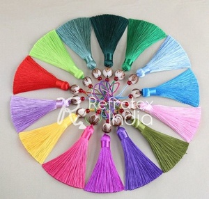 Borla de Algodón y Poliéster Multicolor Hecha a Mano con Diseño Moderno - Proveedor al por Mayor de Refratex India, Hecho en India - Product Image 6