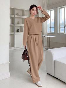 Ensemble de survêtement pour femmes, chemise et pantalon, vêtements de sport décontractés pour la salle de sport, streetwear, conçu pour le confort et la mobilité - Product Image 5