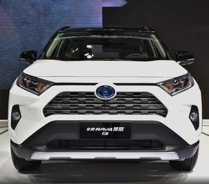 Auto de Gasolina 2025 en Oferta para <span class=keywords><strong>Toyota</strong></span> <span class=keywords><strong>RAV4</strong></span> 2.0L 4WD SUV Corolla Cross, Auto de Combustible de Lujo de Alta Calidad Apto para Adultos - Product Image 2