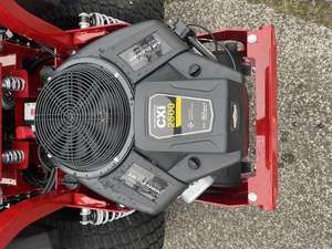 Nuevo cortacésped Ferris IS600ZB2552 Zero Turn con 25HP y motor de gasolina - Product Image 4