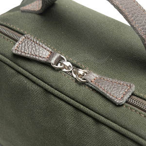 Bolsa de maquillaje de tamaño personalizado cómoda y transpirable hecha con algodón poliéster y tipo de cierre de cremallera Cordura en stock - Product Image 6