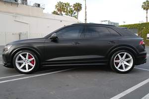 Audi RS Q8 2021, Bajo Kilometraje, Caja de Cambios Automática, Dirección Suave, Gasolina/Eléctrico - Product Image 5