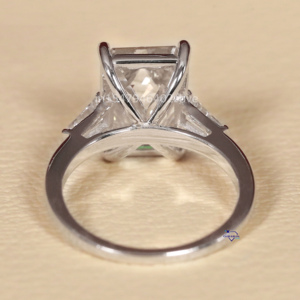 แหวนเพชรโมอิสสีขาวทอง14 KT ที่มีเสน่ห์และกำหนดเองได้พร้อมความชัดเจนมากกว่าสำหรับผู้หญิง - Product Image 4