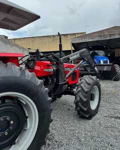 รถแทรกเตอร์มือสอง Massey Ferguson 290 ขับเคลื่อน 4 ล้อ 80 แรงม้า เครื่องยนต์ดีเซล เกียร์ธรรมดา ระบบส่งกำลังด้วยปั๊ม ความปลอดภัยสูง รับประกัน 2 ปี - Product Image 1