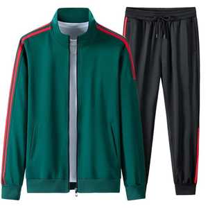 Muestra Gratuita de Conjuntos Deportivos de Invierno Personalizados 100% Algodón de Pakistán - Conjunto de Sudadera con Capucha y Pantalones Transpirables para Hombre Adulto - Product Image 3