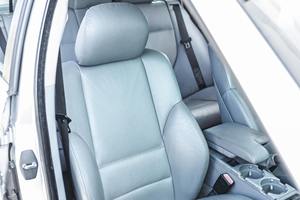 2002 B-M-W 325-i T-o-u-r-i-n-g - Product Image 6