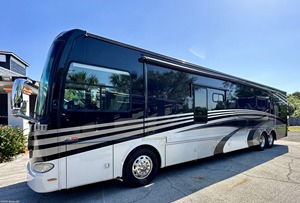 Used T-H-O-R RV M-O-T-O-R <b>COACH</b> TUSCANY 45LT 2013 Model Travel Trailers - Product Image 6