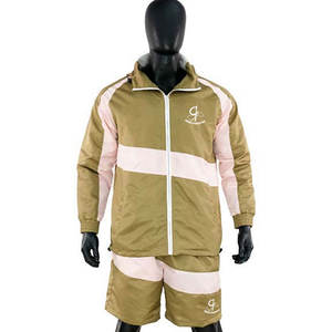 Conjunto de ropa de calle de estilo vintage con chaqueta de chándal impermeable de tamaño personalizado y conjunto de pantalones cortos para hombres - Product Image 1