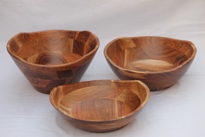 Cuenco de servicio de madera natural hecho a mano, diseño pulido personalizado ecológico para fiestas de la India - Product Image 6