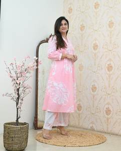 ผ้าคอตตอนแท้สำหรับใส่ในชีวิตประจำวันดีไซน์ยอดฮิตสำหรับใส่ในโอกาสต่างๆไซส์ M ถึง XXL ผ้าคอตตอนคอวีพร้อมชุด Dupatta - Product Image 4