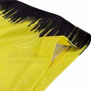 Maillot de football le plus vendu Poids léger Fabriqué au Pakistan Maillot de football martial en polyester 100% - Product Image 4