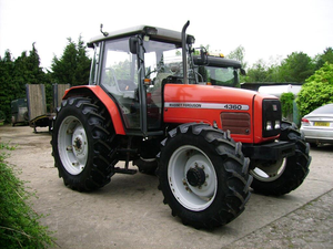 Nuevo Tractor Agrícola Massey Ferguson Auténtico en Venta con Todos los Accesorios, Nuevo Tractor Massey Ferguson - Product Image 6