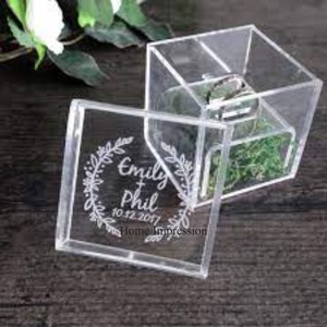 Hot Selling Cuboid Shape Metal Frame Gold Plated Transparent Clear Acrylic <b>Wedding</b> Invitation Box and Other <b>Wedding</b> <b>Accessories</b> - Product Image 6