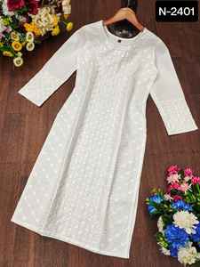 Les femmes portent des Kurtis de créateur en coton de travail Chikankari Salwar Kameez Anarkali Robe avec Kurtis de grande taille - Product Image 6
