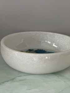 Bol en résine fait main coloré, porte-bijoux décoratif, art en époxy, boîte à bibelots, décoration d'intérieur moderne unique, pièce maîtresse, cadeau - Product Image 2