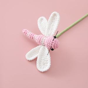 Decoración de Ramas de Libélulas Tejidas a Mano para Verano, Adornos de Ganchillo para Pasteles para Cumpleaños Infantiles, Día del Niño y Fiestas de Boda - Product Image 4