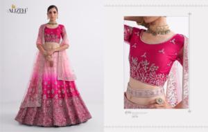 Lehenga choli ตาข่ายผีเสื้อหนักกับเสื้อด้านใน Santo หมองคล้ำ - Product Image 3