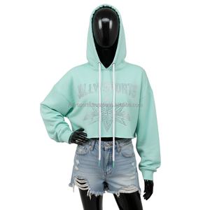 Sweat à capuche court pour femme, 320 GSM, polaire ultra doux, vert menthe, style avec logo personnalisé en strass et coupe confortable à épaules tombantes - Product Image 1