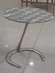 Mesa negra dorada moderna hecha a mano con resina dorada grabada, muebles de consola con incrustaciones de hueso para el hogar o el Hotel, Material metálico - Product Image 3