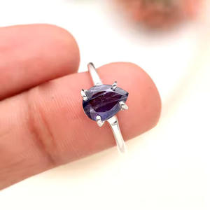 Kynite Stone Bague fine en argent sterling 925 avec bandeau minimaliste coupe poire pour elle Idées de cadeaux d'anniversaire de fiançailles de mariage classique - Product Image 3