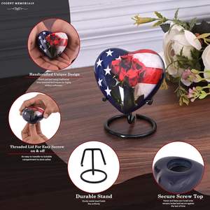 Drapeau américain Urne funéraire en forme de cœur Urne funéraire Cendres Souvenir pour humains et animaux de compagnie Urnes commémoratives Urnes sur pied en métal durable - Product Image 4