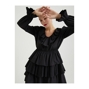 Vestido Casual de Popelina Plisada con Cuello en V BGN, Hecho en Turquía - Product Image 5