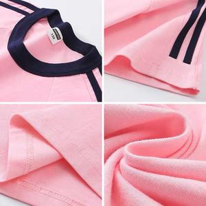 Camiseta deportiva de cuello redondo de poliéster estirable | Camiseta de rendimiento con logotipo de polo personalizado para rutinas diarias de ejercicio - Product Image 6