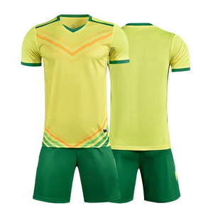 ชุดฟุตบอลคุณภาพพรีเมียม พิมพ์ลายแบบซับลิเมชั่น ราคาดีที่สุด ปรับแต่งโลโก้ได้ บริการ OEM ตัวเลือกฉลากส่วนตัว - Product Image 3