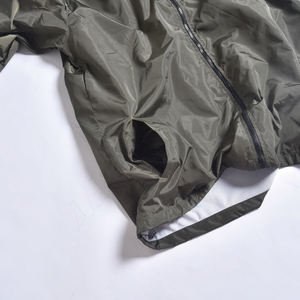 Dernier modèle Vente en gros d'usine Veste unisexe avec logo personnalisé Coupe-vent à capuche zippé Veste d'extérieur légère pour hommes et femmes - Product Image 5