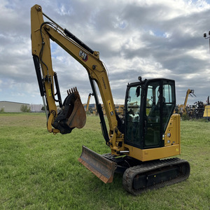 Excavadora Hidráulica Compacta Usada Caterpillar CAT 306 CR de 57.9HP con Radio de Giro Reducido en Venta - Product Image 1