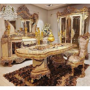 Muebles de Comedor Tallados de Lujo Estilo Rey, Juego de Comedor Dorado Hecho a Mano, Magnífico Juego de Mesa de Comedor de Lujo Estilo Rey - Product Image 1