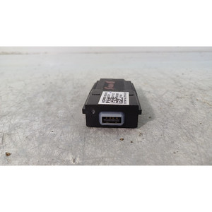 พอร์ต USB สำหรับรถยนต์ FIAT 500 รุ่นไฟฟ้า หมายเลข 00521884710 46348460 (20>) - Product Image 2