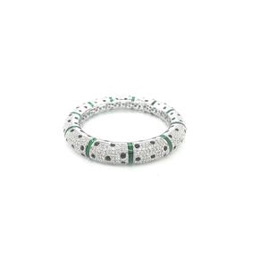 Brazalete de Diseño de Primera Calidad en Plata de Ley 925 Chapada en Oro de 14K con Forma de Animal, Esmalte Verde de Lujo y Diamantes Moissanite VVS - Product Image 3
