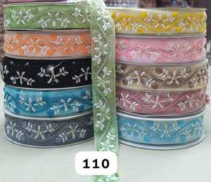 Hecho a medida para Char Descubre nuestra colección única de encaje bordado. Ideal para diseñador de moda - Product Image 4