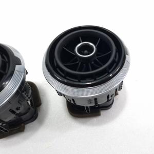 ช่องระบายอากาศบนแผงหน้าปัดด้านขวาและซ้าย สำหรับรถยนต์ AUDI A3 Sportback Series (8VA) รุ่น S1005638D (ปี 2012-2018) - Product Image 4
