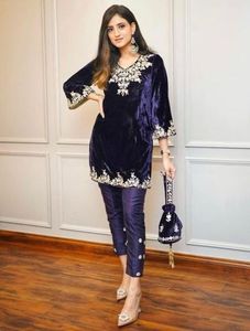 Best Elegant Embroidery Purple Velvet Kurta Pant Dress Indian Pakistani Style for Party Wear Lace Button Decoration Natural - Product Image 2