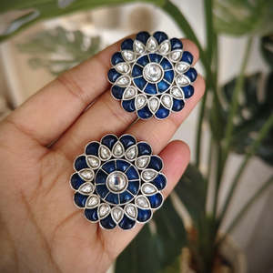 Tribal Tales Floral <b>Stud</b> Vintage Tribal Floral Kemp Kemp Kundan Bezel Setting Trendy Hoop Design for Party Gift Made Brass Pearl - Product Image 1