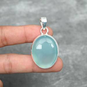Superbe cabochon en calcédoine bleu noir naturel plaqué argent sterling 925 massif pendentif de créateur pour bijoux en gros pour femmes - Product Image 1