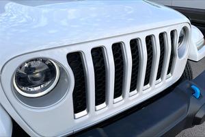 Jeep Wrangler Sahara SUV Automático 2023, Seminuevo - Product Image 6