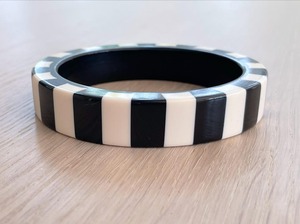 Vibrant Elegance: Premium Multicolor Resin <b>Bangles</b> Trendy Fusion: Stunning Multicolor Resin Joint <b>Bangles</b> - Product Image 3