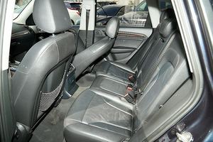 Véhicules SUV/Crossover Q-5 2.0T QuattroPremium d'occasion en excellent état, modèles 2014/2015, à vendre - Product Image 2